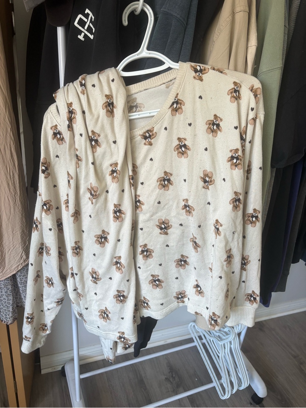 American Eagle Outfitters Cream Teddy-Print Scoop PJ Set